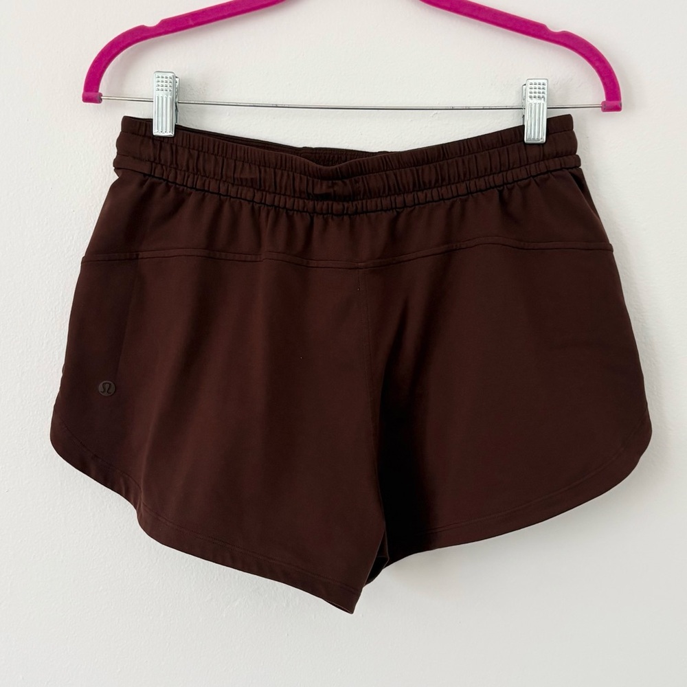 Lululemon Soft Jersey Mid Rise Curved Hem 3 Inch Short in Lava Cake Size Small - Picture 8 of 10
